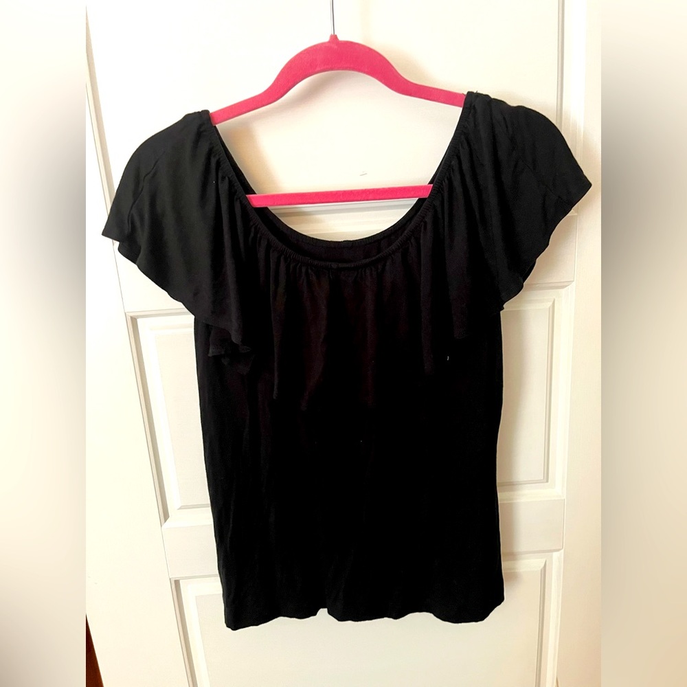 Anthropologie flutter sleeve top, great to tuck into skirts, sz XS